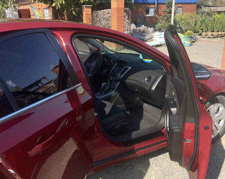 Красный Шевроле Круз, объемом двигателя 1.36 л и пробегом 200 тыс. км за 7300 $, фото 12 на Automoto.ua