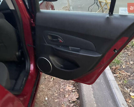 Красный Шевроле Круз, объемом двигателя 1.36 л и пробегом 204 тыс. км за 5399 $, фото 24 на Automoto.ua