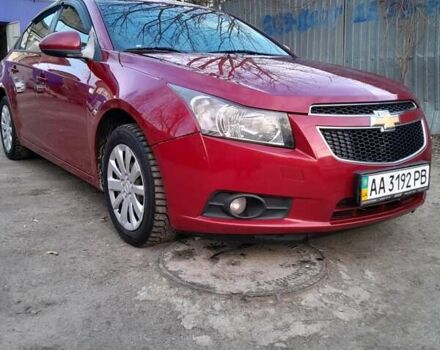 Красный Шевроле Круз, объемом двигателя 1.8 л и пробегом 200 тыс. км за 7300 $, фото 1 на Automoto.ua