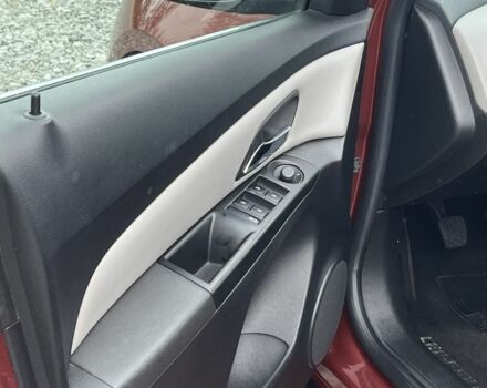 Червоний Шевроле Круз, об'ємом двигуна 1.8 л та пробігом 265 тис. км за 6150 $, фото 8 на Automoto.ua