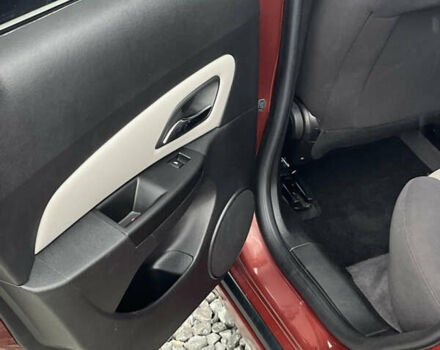 Червоний Шевроле Круз, об'ємом двигуна 1.8 л та пробігом 265 тис. км за 6150 $, фото 15 на Automoto.ua