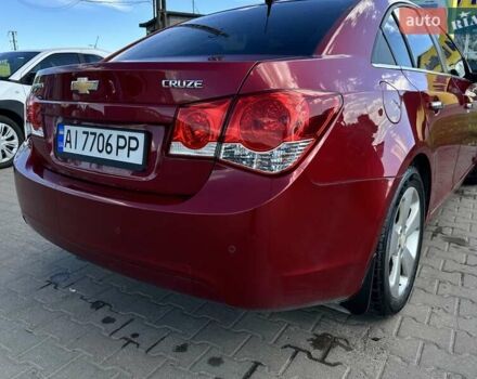 Красный Шевроле Круз, объемом двигателя 1.8 л и пробегом 182 тыс. км за 7600 $, фото 4 на Automoto.ua