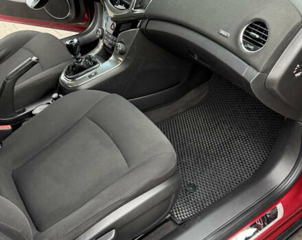 Червоний Шевроле Круз, об'ємом двигуна 1.8 л та пробігом 200 тис. км за 6350 $, фото 15 на Automoto.ua