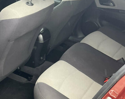 Червоний Шевроле Круз, об'ємом двигуна 1.8 л та пробігом 265 тис. км за 6150 $, фото 16 на Automoto.ua