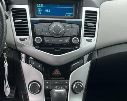 Червоний Шевроле Круз, об'ємом двигуна 1.8 л та пробігом 265 тис. км за 6150 $, фото 17 на Automoto.ua