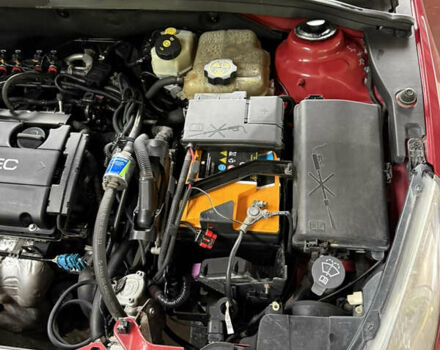 Красный Шевроле Круз, объемом двигателя 1.8 л и пробегом 200 тыс. км за 6450 $, фото 25 на Automoto.ua