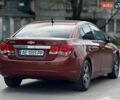 Красный Шевроле Круз, объемом двигателя 1.36 л и пробегом 250 тыс. км за 6799 $, фото 4 на Automoto.ua