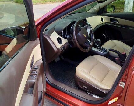 Красный Шевроле Круз, объемом двигателя 1.4 л и пробегом 102 тыс. км за 8300 $, фото 8 на Automoto.ua