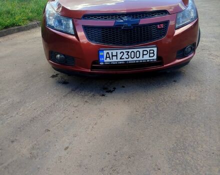 Красный Шевроле Круз, объемом двигателя 1.4 л и пробегом 102 тыс. км за 8300 $, фото 2 на Automoto.ua