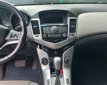 Червоний Шевроле Круз, об'ємом двигуна 1.36 л та пробігом 145 тис. км за 6500 $, фото 8 на Automoto.ua