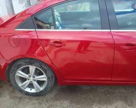 Красный Шевроле Круз, объемом двигателя 1.36 л и пробегом 142 тыс. км за 7000 $, фото 9 на Automoto.ua