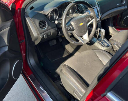 Красный Шевроле Круз, объемом двигателя 1.8 л и пробегом 142 тыс. км за 7500 $, фото 7 на Automoto.ua