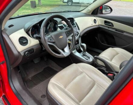 Красный Шевроле Круз, объемом двигателя 1.4 л и пробегом 87 тыс. км за 8000 $, фото 8 на Automoto.ua