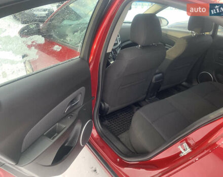 Красный Шевроле Круз, объемом двигателя 1.8 л и пробегом 110 тыс. км за 8000 $, фото 9 на Automoto.ua