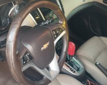 Червоний Шевроле Круз, об'ємом двигуна 2 л та пробігом 240 тис. км за 8500 $, фото 5 на Automoto.ua