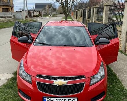 Красный Шевроле Круз, объемом двигателя 1.8 л и пробегом 146 тыс. км за 7200 $, фото 3 на Automoto.ua