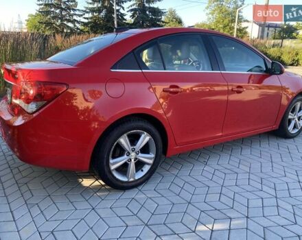 Красный Шевроле Круз, объемом двигателя 1.36 л и пробегом 157 тыс. км за 7600 $, фото 4 на Automoto.ua