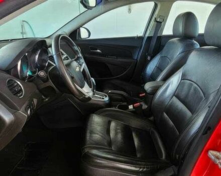 Красный Шевроле Круз, объемом двигателя 1.4 л и пробегом 75 тыс. км за 3400 $, фото 8 на Automoto.ua