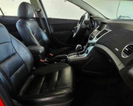 Красный Шевроле Круз, объемом двигателя 1.4 л и пробегом 75 тыс. км за 3400 $, фото 9 на Automoto.ua