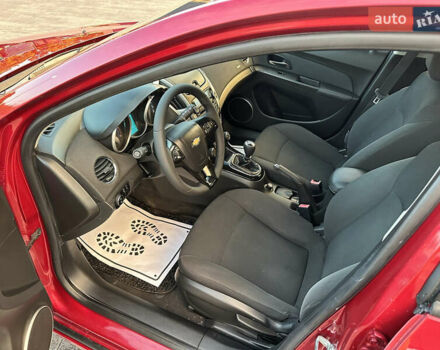 Шевроле Круз 2013 в Луцке на Automoto.ua Красный Шевроле Круз, объемом двигателя 1.7 л и пробегом 234 тыс. км за 7400 $, фото 52 на Automoto.ua