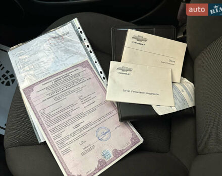 Шевроле Круз 2013 в Луцке на Automoto.ua Красный Шевроле Круз, объемом двигателя 1.7 л и пробегом 234 тыс. км за 7400 $, фото 103 на Automoto.ua