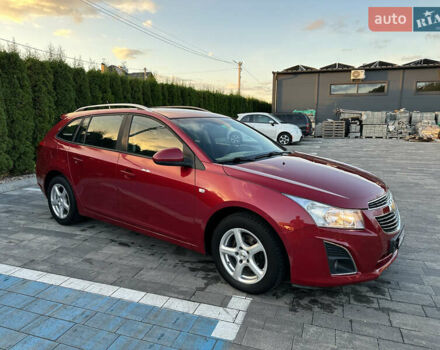 Шевроле Круз 2013 в Луцке на Automoto.ua Красный Шевроле Круз, объемом двигателя 1.7 л и пробегом 234 тыс. км за 7400 $, фото 12 на Automoto.ua