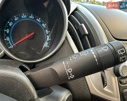 Шевроле Круз 2013 в Луцке на Automoto.ua Красный Шевроле Круз, объемом двигателя 1.7 л и пробегом 234 тыс. км за 7400 $, фото 70 на Automoto.ua