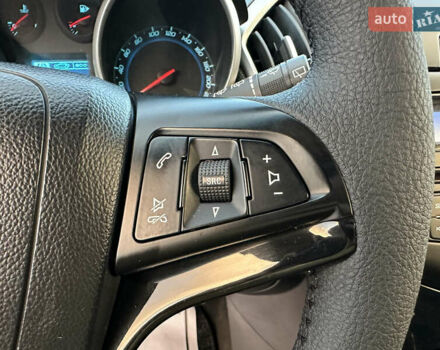 Шевроле Круз 2013 в Луцке на Automoto.ua Красный Шевроле Круз, объемом двигателя 1.7 л и пробегом 234 тыс. км за 7400 $, фото 63 на Automoto.ua