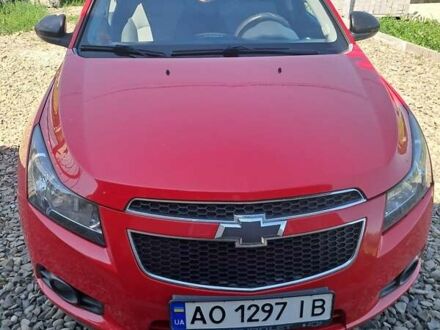 Шевроле Круз 2009 у Тячеве на Automoto.ua Червоний Шевроле Круз, об'ємом двигуна 1.6 л та пробігом 158 тис. км за 7200 $, фото 1 на Automoto.ua