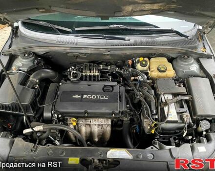 Шевроле Круз, объемом двигателя 1.8 л и пробегом 135 тыс. км за 6500 $, фото 4 на Automoto.ua