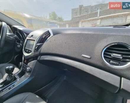 Шевроле Круз, объемом двигателя 1.8 л и пробегом 113 тыс. км за 7500 $, фото 30 на Automoto.ua
