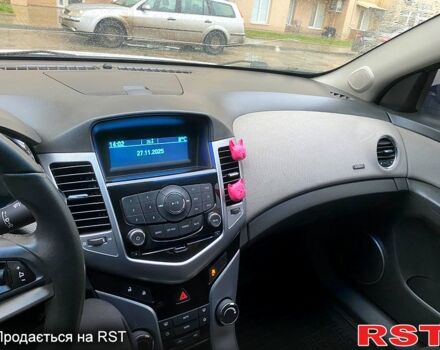 Шевроле Круз, объемом двигателя 2 л и пробегом 180 тыс. км за 7500 $, фото 4 на Automoto.ua