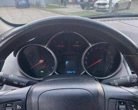 Шевроле Круз, объемом двигателя 1.6 л и пробегом 155 тыс. км за 8300 $, фото 2 на Automoto.ua