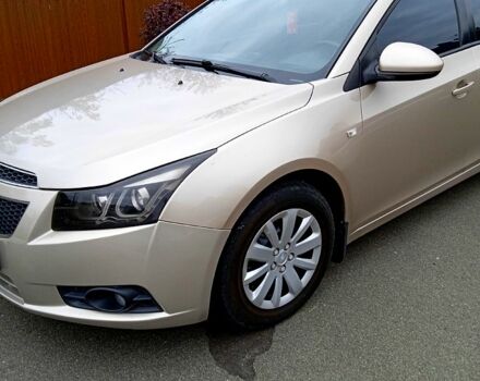 Шевроле Круз, объемом двигателя 1.8 л и пробегом 182 тыс. км за 6700 $, фото 3 на Automoto.ua