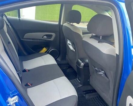 Шевроле Круз, объемом двигателя 1.6 л и пробегом 155 тыс. км за 8300 $, фото 6 на Automoto.ua