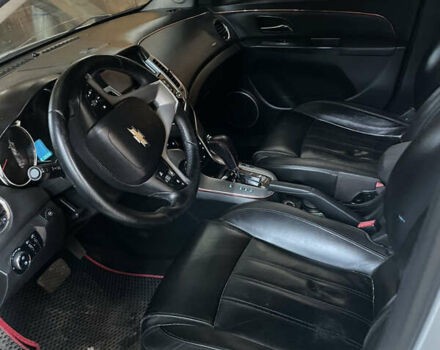 Шевроле Круз, объемом двигателя 1.8 л и пробегом 200 тыс. км за 6500 $, фото 6 на Automoto.ua