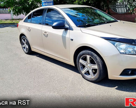 Шевроле Круз, объемом двигателя 1.8 л и пробегом 210 тыс. км за 6990 $, фото 2 на Automoto.ua