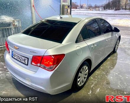 Шевроле Круз, объемом двигателя 2 л и пробегом 232 тыс. км за 8300 $, фото 2 на Automoto.ua