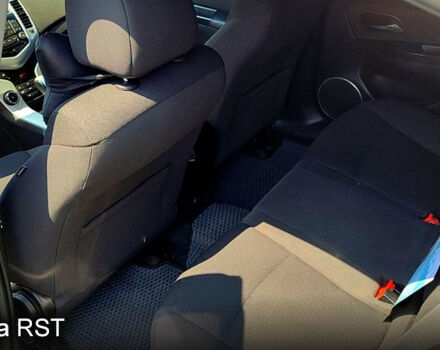 Шевроле Круз, объемом двигателя 1.8 л и пробегом 210 тыс. км за 6990 $, фото 7 на Automoto.ua