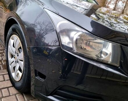 Шевроле Круз, объемом двигателя 1.8 л и пробегом 400 тыс. км за 5100 $, фото 1 на Automoto.ua