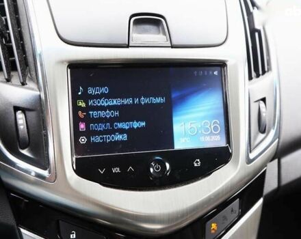 Шевроле Круз, объемом двигателя 1.4 л и пробегом 142 тыс. км за 8500 $, фото 17 на Automoto.ua