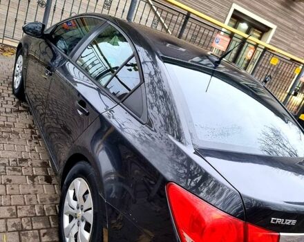 Шевроле Круз, объемом двигателя 1.8 л и пробегом 400 тыс. км за 5100 $, фото 2 на Automoto.ua