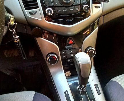 Шевроле Круз, об'ємом двигуна 1.8 л та пробігом 300 тис. км за 6700 $, фото 7 на Automoto.ua