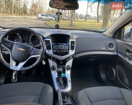 Шевроле Круз, объемом двигателя 1.69 л и пробегом 222 тыс. км за 8000 $, фото 10 на Automoto.ua