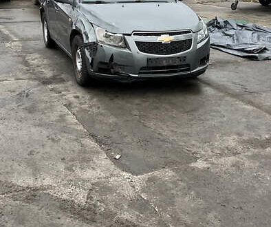 Шевроле Круз 2010 в Борисполе на Automoto.ua Шевроле Круз, объемом двигателя 1.99 л и пробегом 444 тыс. км за 3000 $, фото 1 на Automoto.ua