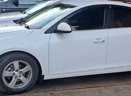 Шевроле Круз 2014 в Кривом Роге на Automoto.ua Шевроле Круз, объемом двигателя 1.36 л и пробегом 176 тыс. км за 7899 $, фото 1 на Automoto.ua
