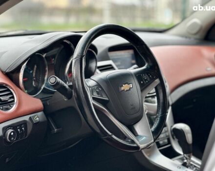 Серый Шевроле Круз, объемом двигателя 0 л и пробегом 211 тыс. км за 6600 $, фото 9 на Automoto.ua