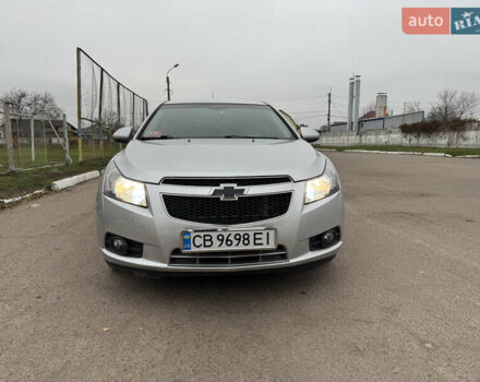 Сірий Шевроле Круз, об'ємом двигуна 1.8 л та пробігом 159 тис. км за 7600 $, фото 3 на Automoto.ua