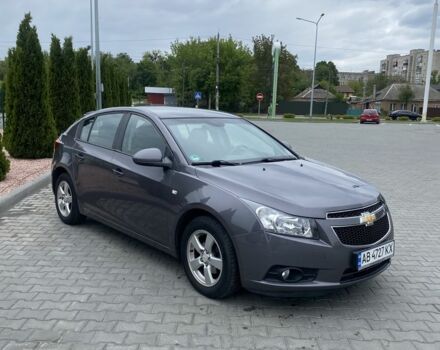 Серый Шевроле Круз, объемом двигателя 1.8 л и пробегом 184 тыс. км за 7900 $, фото 1 на Automoto.ua