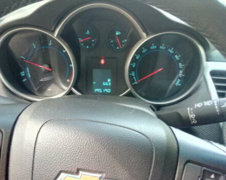 Серый Шевроле Круз, объемом двигателя 1.7 л и пробегом 195 тыс. км за 7700 $, фото 2 на Automoto.ua